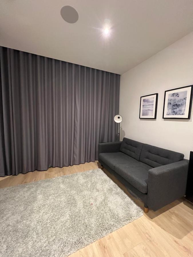 London Luxxe Suites & Apartments - London Heathrow Airport, Terminal 1 2 3 4 5 Hillingdon Buitenkant foto