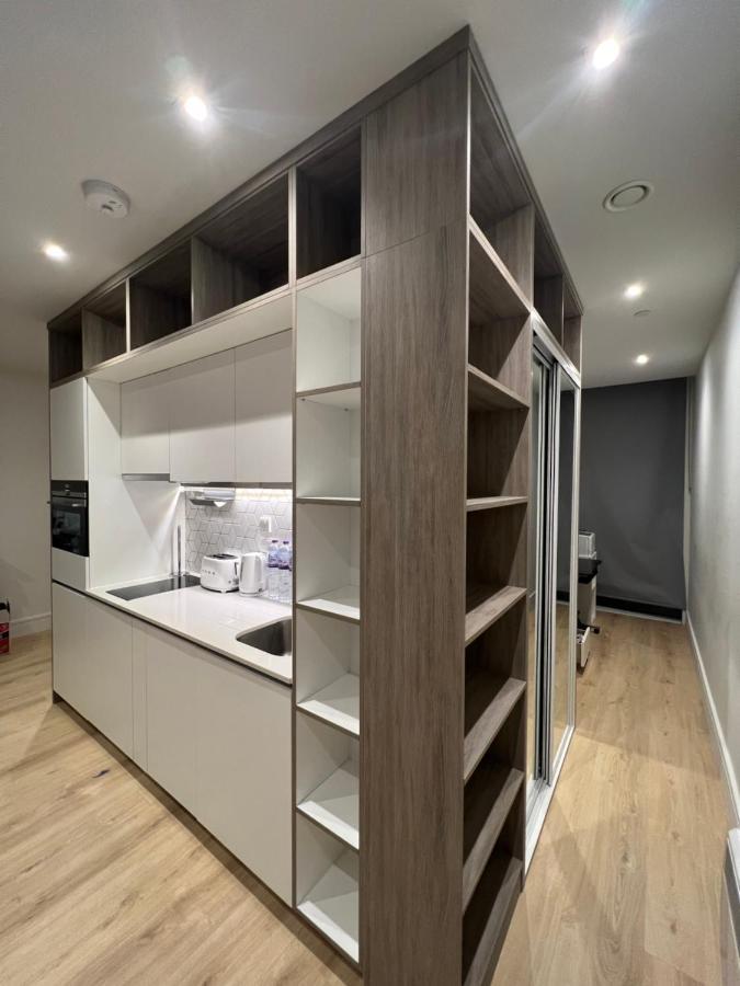 London Luxxe Suites & Apartments - London Heathrow Airport, Terminal 1 2 3 4 5 Hillingdon Buitenkant foto