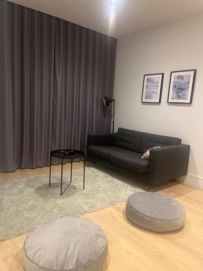 London Luxxe Suites & Apartments - London Heathrow Airport, Terminal 1 2 3 4 5 Hillingdon Buitenkant foto
